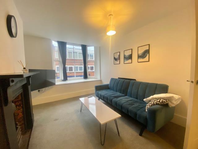 Duke Street, Henley on thames, RG9 1 bed flat to rent £1,150 pcm £265 pw