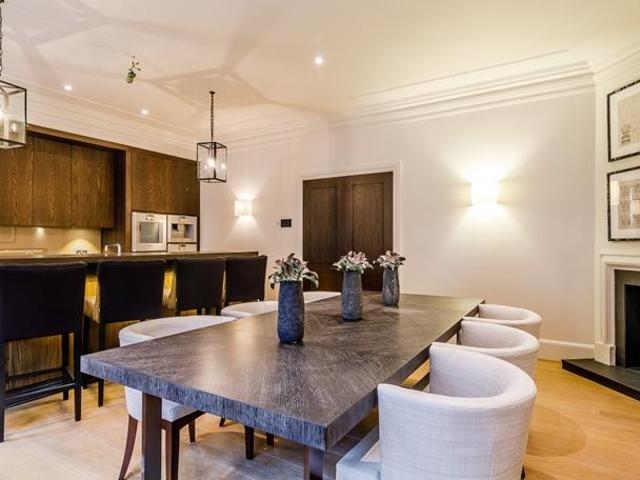 Duke Street, Mayfair, London, W1K 3 bed apartment to rent £25,567 pcm £5,900 pw
