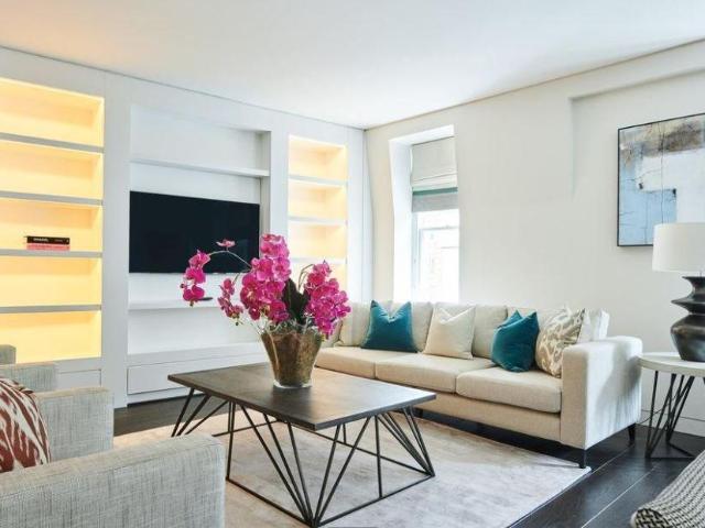 Duke Street, Mayfair 1 bed apartment to rent £9,533 pcm £2,200 pw