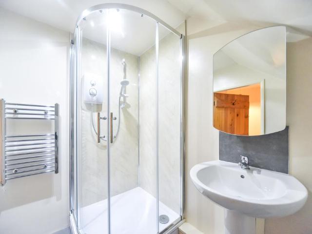 Duke Street, Middleton DE4 1 bed cottage to rent £2,500 pcm £577 pw