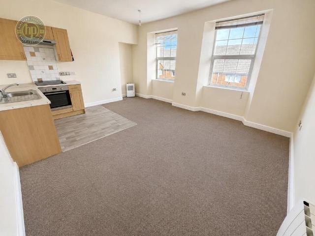 Duke Street, Plymouth PL1 1 bed flat to rent £750 pcm £173 pw