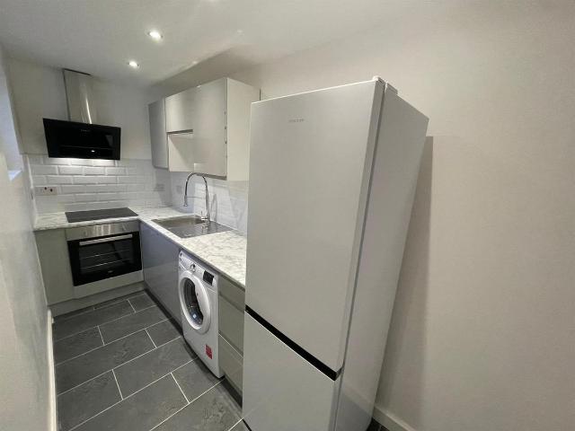 Duke Street, Sheffield S2, 2 bed flat to rent, £795 pcm | PrimeLocation