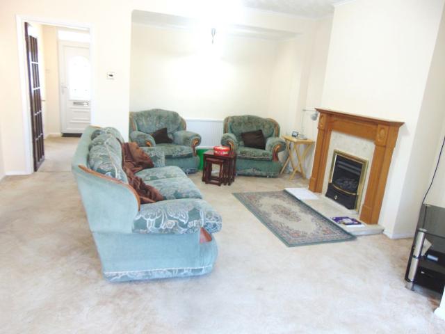 Dukes Avenue, Grays RM17, 3 bed terraced house to rent, £1,900 pcm | PrimeLocation