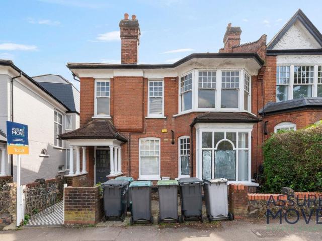 Dukes Avenue, London, N10 1 bed flat to rent £1,600 pcm £369 pw
