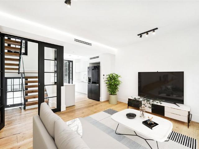 Dukes Lane, London, W8 3 bed detached house to rent £11,496 pcm £2,653 pw