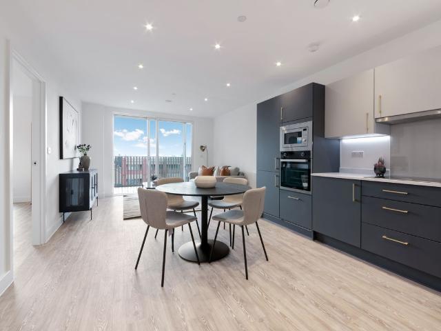 Dukes Road, Walthamstow E17, 2 bed flat to rent, £2,450 pcm | PrimeLocation