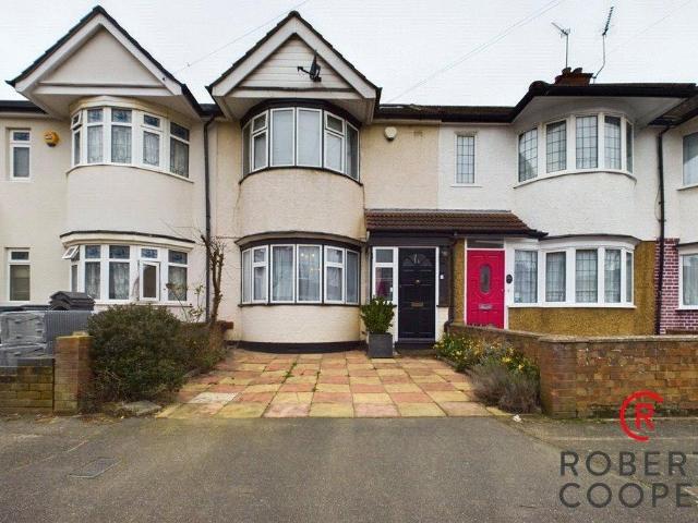 Dulverton, Ruislip, HA4 4 bed terraced house to rent £2,750 pcm £635 pw