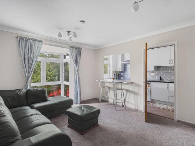 Dulwich Wood Avenue, Dulwich SE19, 1 bed flat to rent, £1,600 pcm | PrimeLocation