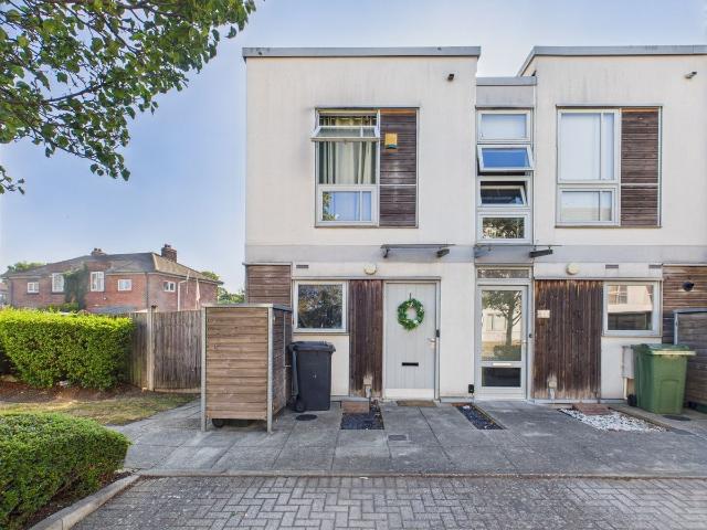 Dulcie Close, Greenhithe, Kent DA9, 2 bed end terrace house to rent, £1,750 pcm | PrimeLocation