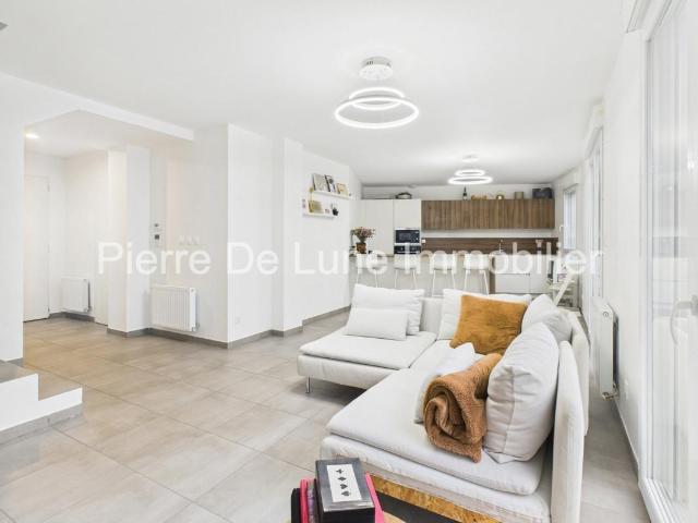 T4 113m² Sathonay Camp