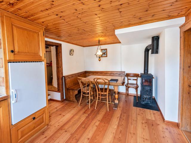 Duplex/two level with 3.5 rooms for rent in Sarreyer 61 m² | dreamo. Ch