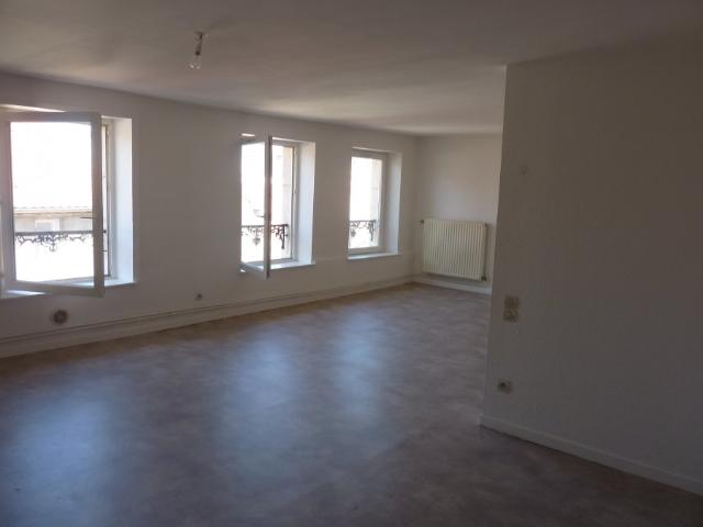 Duplex 3 pièces à Toul FR