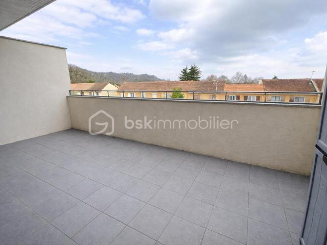 Duplex 87 m² – 3 P Terrasse 15 m² – Garage fermé – Parking privatif