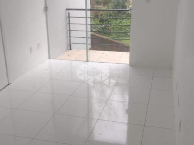 Duplex 02 dormitórios 01 suíte no bairro Santo Inácio