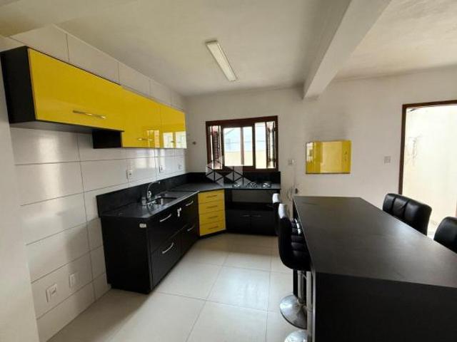 Duplex 03 dormitórios com suíte e hidromassagem na João Alves