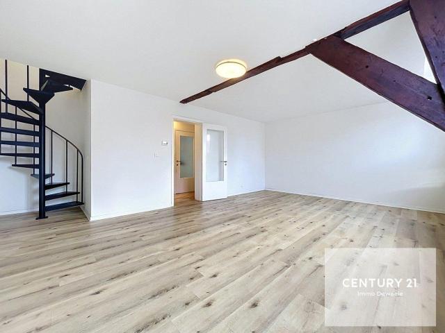 Duplex 2 bedrooms + office in the centre of Braine l'Alleud