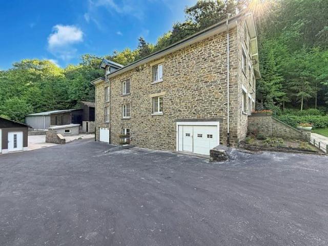 Duplex 2 chambres avec garage à 4km d'Houffalize