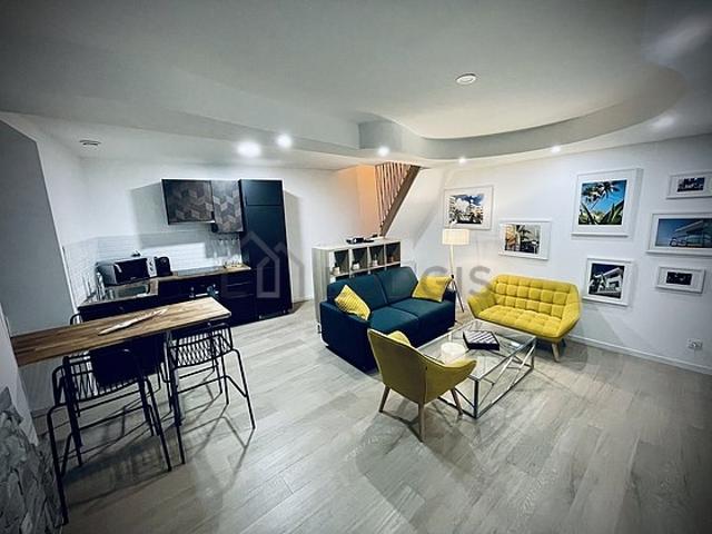 Duplex 2 chambres meublé avec terrasse Nord Ouest de Lyon
