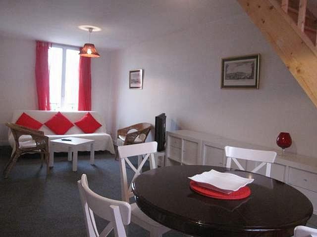 Duplex 2 chambres meublé avec ascenseur, local à vélos et place de parking en option Boulogne Billancourt 92100
