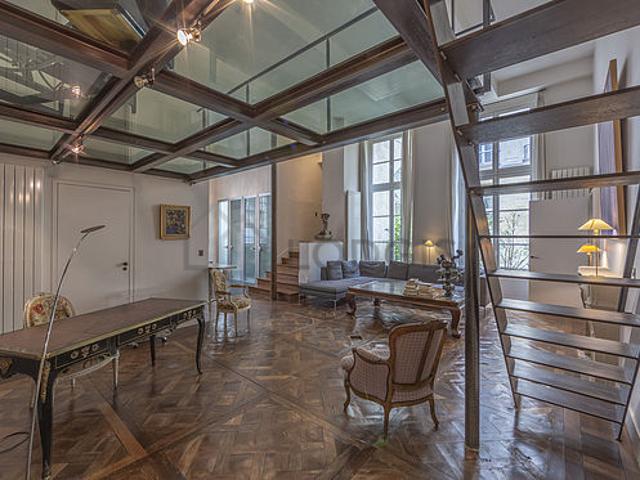 Duplex 2 chambres meublé avec concierge Odéon Paris 6°