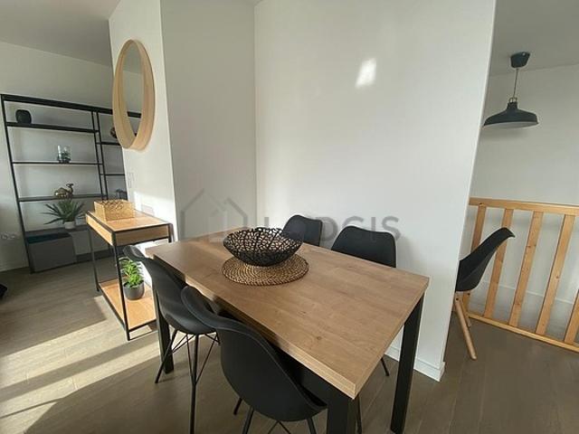 Duplex 2 chambres meublé avec garage, terrasse et ascenseur Courbevoie 92400
