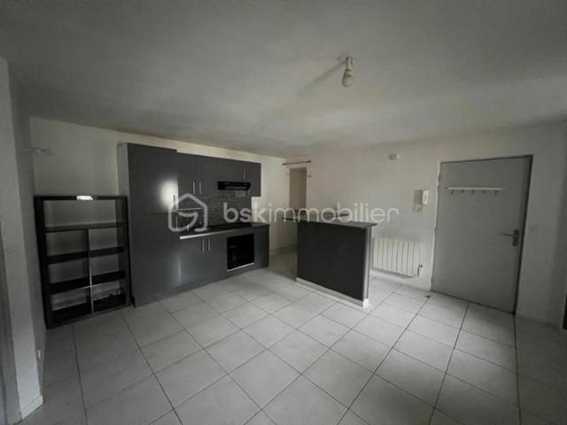 Duplex 2 pièces avec dressing au cœur de Magny en Vexin