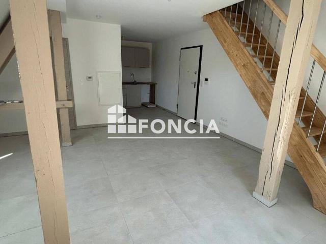 DUPLEX