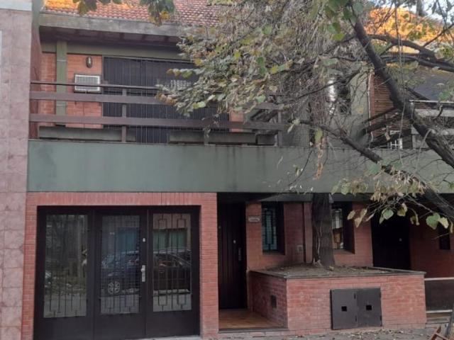 Duplex 4 amb. con cochera en Inmomap