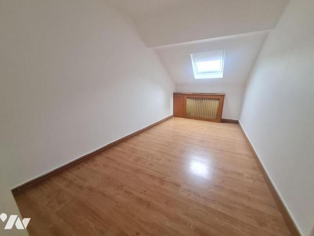 DUPLEX 4 chambres A LOUER MONTOIRE/ LOIR