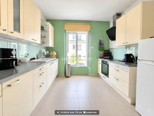 Duplex 4 pièces de 92 m² atypique avec combles à Charenton le Pont, quartier Valmy