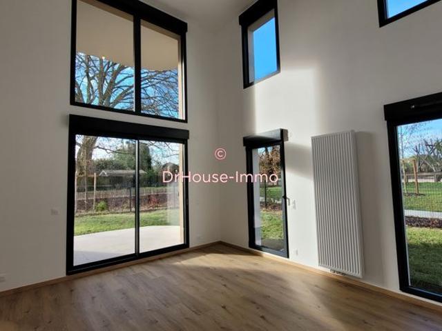DUPLEX 4 PIECES DUPLEX 101 M2 JARDIN 120 M2 LOGGIA 10M2 2 PARKINGS