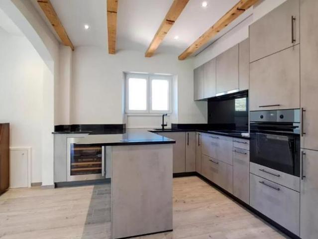 Duplex 4 pièces loyer charges comprises