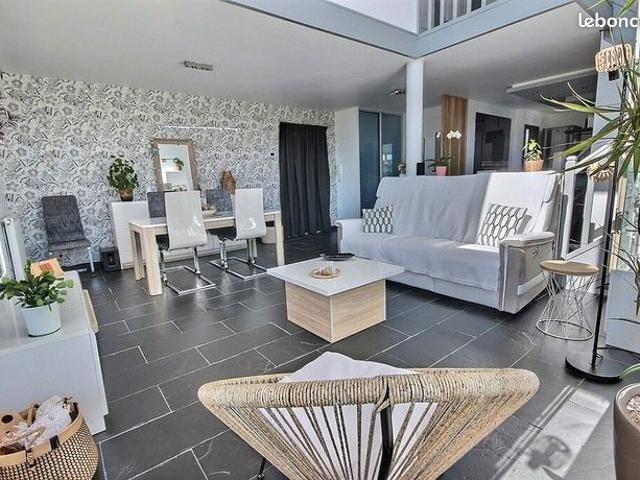 Duplex 5 pièces 98 m²