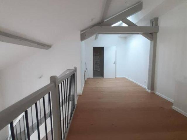 DUPLEX