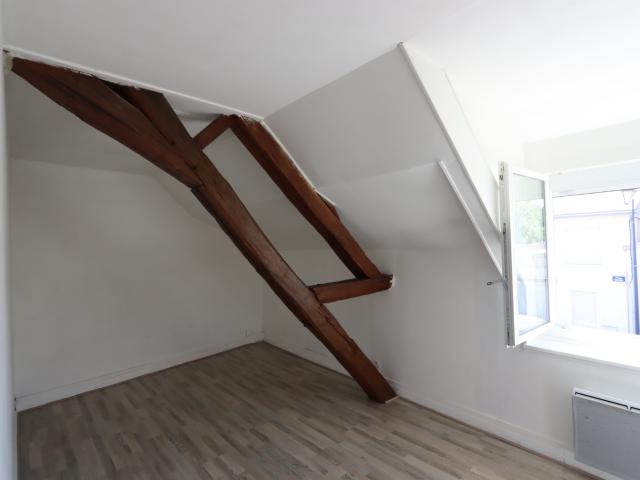 Duplex 65 m² 4 Pièces Jouet Sur L'Aubois 18320