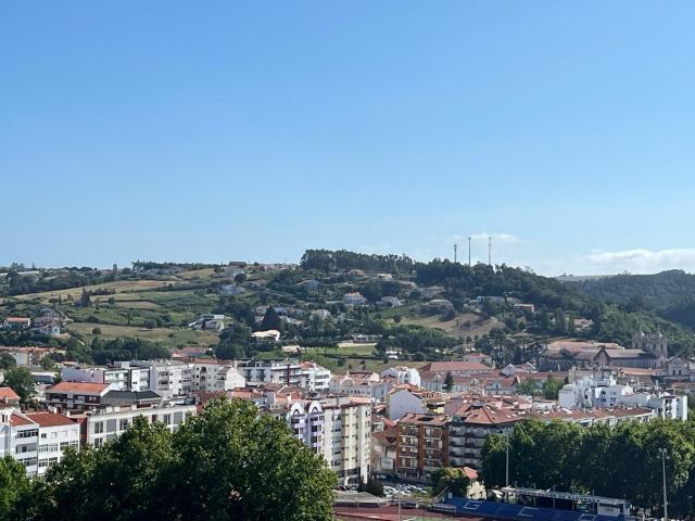 Duplex com Terraço, Garagem e Vistas Desafogadas | Alcobaça 166m² Alcobaça
