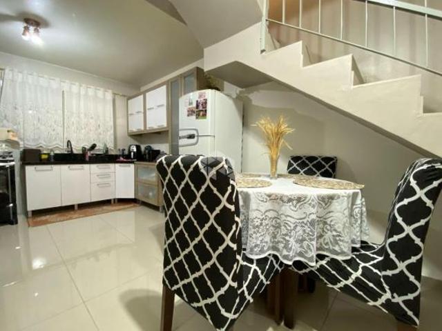 DUPLEX COM 02 DORMITÓRIOS NO BAIRRO RAUBER