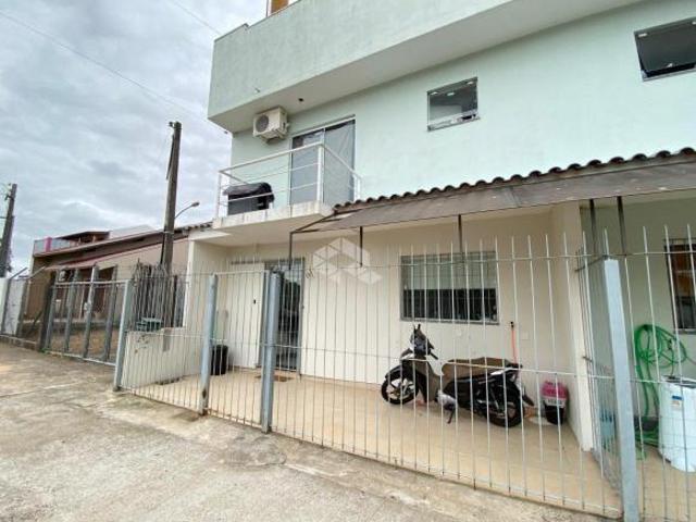 Duplex com 1 dormitório no bairro Schulz
