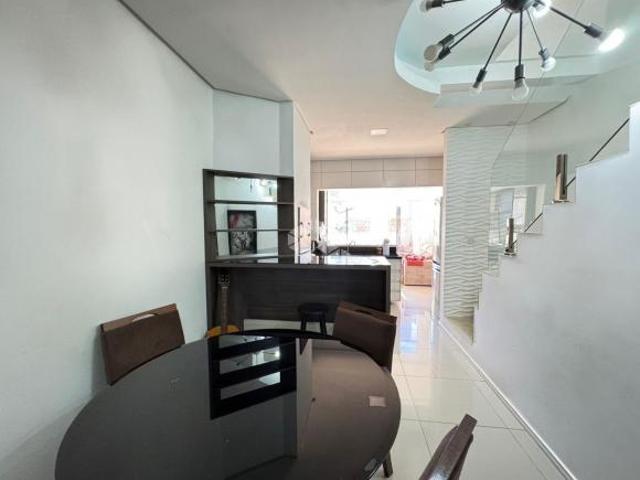 Duplex com 2 dormitórios no Bairro Arroio Grande!