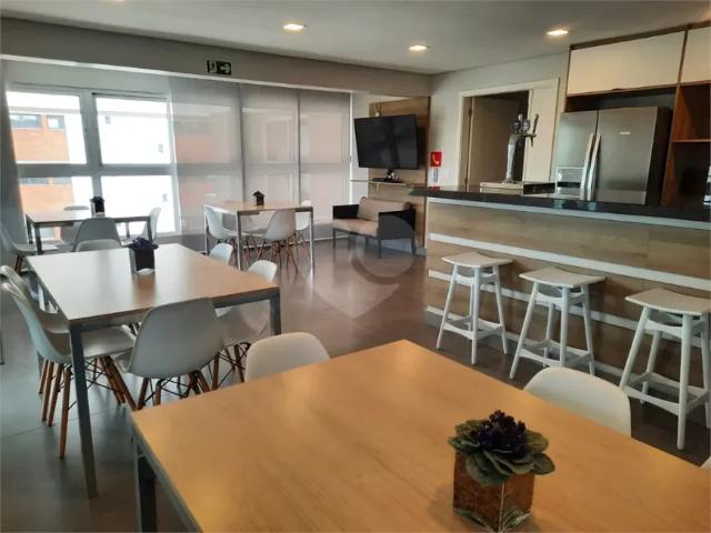 Duplex com 3 quartos para locação em Enseada SP