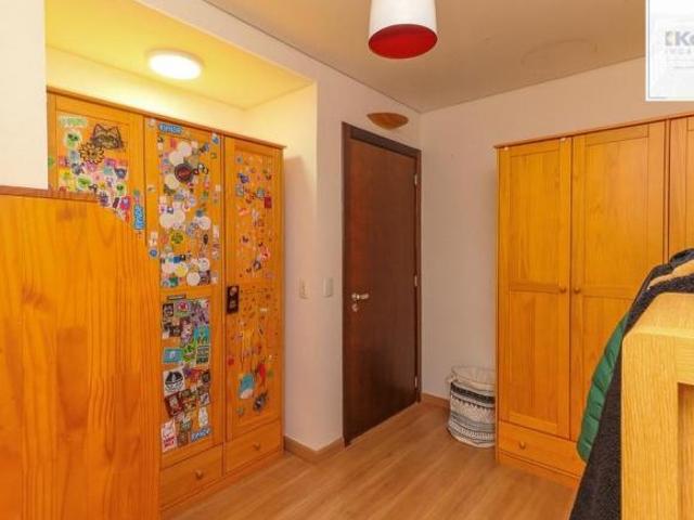 Duplex com 3 quartos, suíte e 2 vagas de garagem no bairro Moinhos de Vento