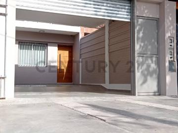 Dúplex completamente equipado frente a la Plaza de lo niños — Capital, San Juan