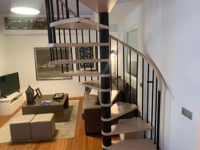 Dúplex con balcón en alquiler en Zapatari Kalea