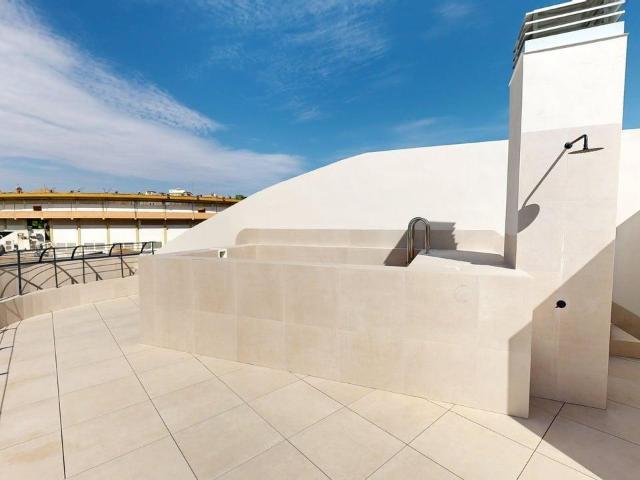 Dúplex con terraza, piscina privada y vistas espectaculares Residencial Alameda de Adolfo Suárez