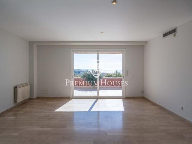 Dúplex con vistas despejadas en Les Botigues