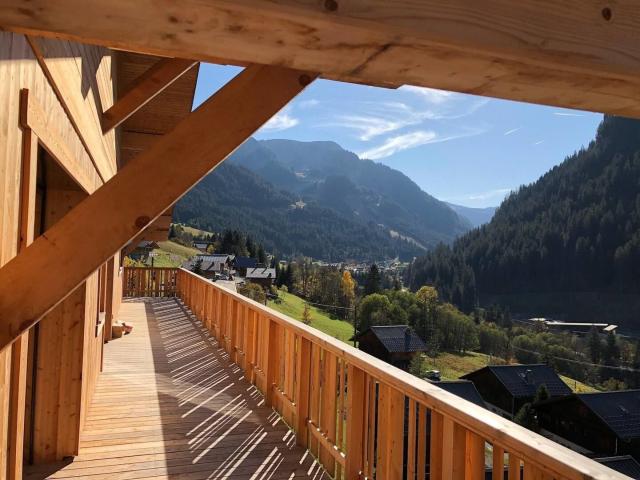 Duplex central de 3 chambres, exposé sud ouest avec grand ba. 101m² Châtel