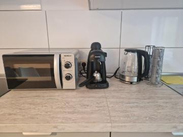 Duplex close to Convention and public transportation, Koln Amsterdam Apartments for Rent