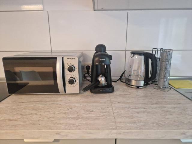 Duplex close to Convention and public transportation, Koln Amsterdam Apartments for Rent