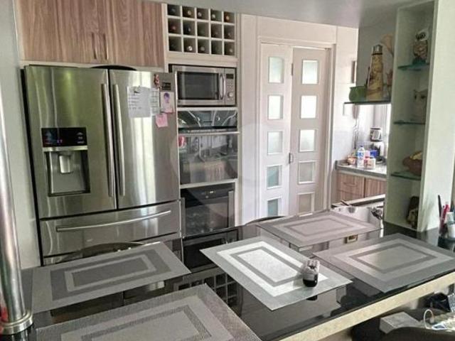 DUPLEX À VENDA COM 2 QUARTOS 2 SUÍTES 2 VAGAS NO PARAÍSO