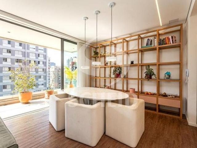 Duplex á Venda na Cerqueira César com 194m², 2 quartos sendo 2 suíte, 1 vaga